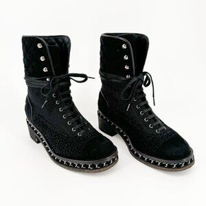 Chanel Tweed Combat Boots EU 37 US 6-6.5 Black CC Chain Quilted Lace Up Ankle